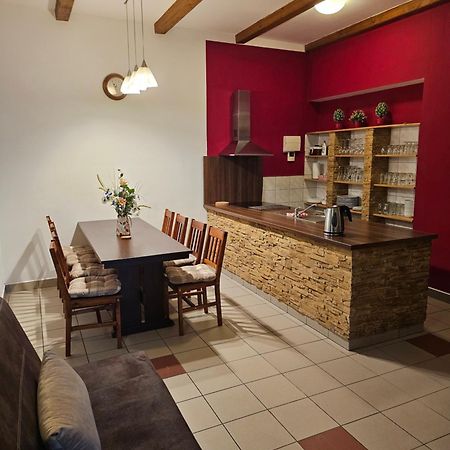 Apartman U Sudu Kobylí エクステリア 写真